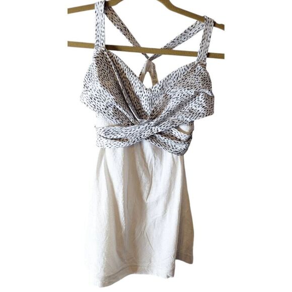 LULULEMON ATHLETICA Wrap It Up Tank Size 4 - Picture 3 of 5